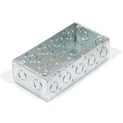 Victor, 3 Gang Deep Box, M50058